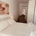 Marisabella 9 *